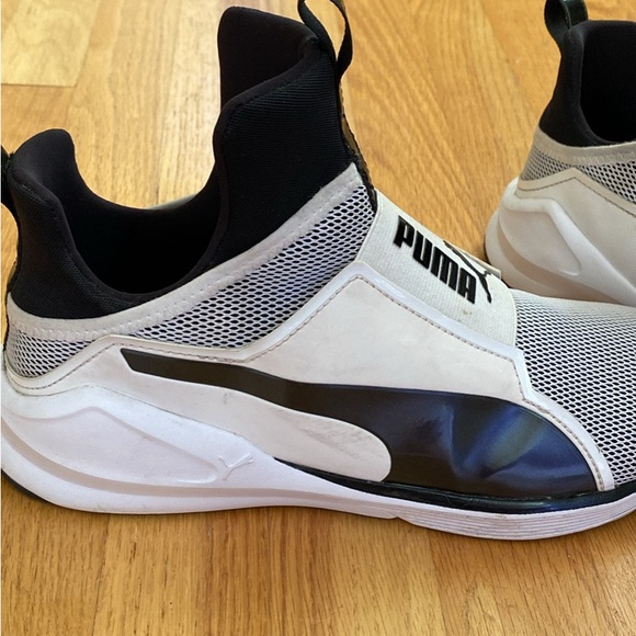 Puma Shoes Sneakers size 9 - Picture 1 of 5